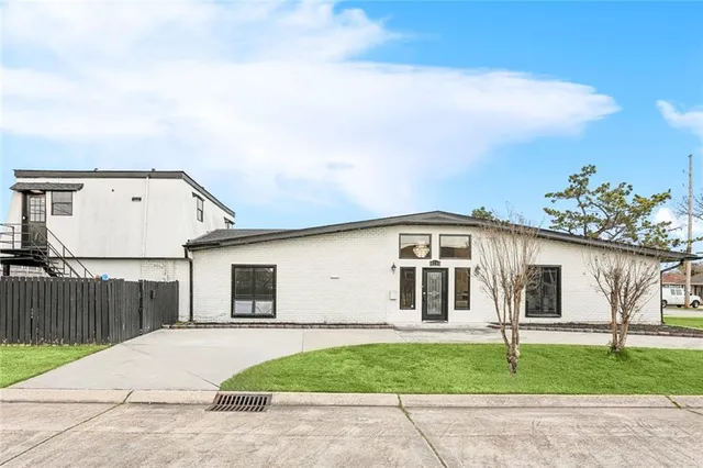 $3,300 | Undisclosed Address, Metairie, LA 70002