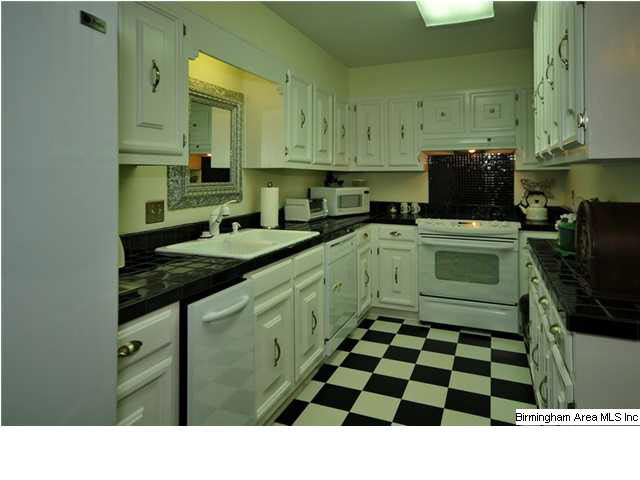 1862 Rockwood Road Birmingham, AL 35216 - Photo 9 of 23