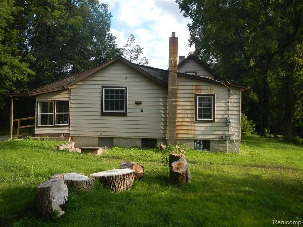 4600 McDowell Road Lapeer, MI 48446 - Photo 3 of 21 Back