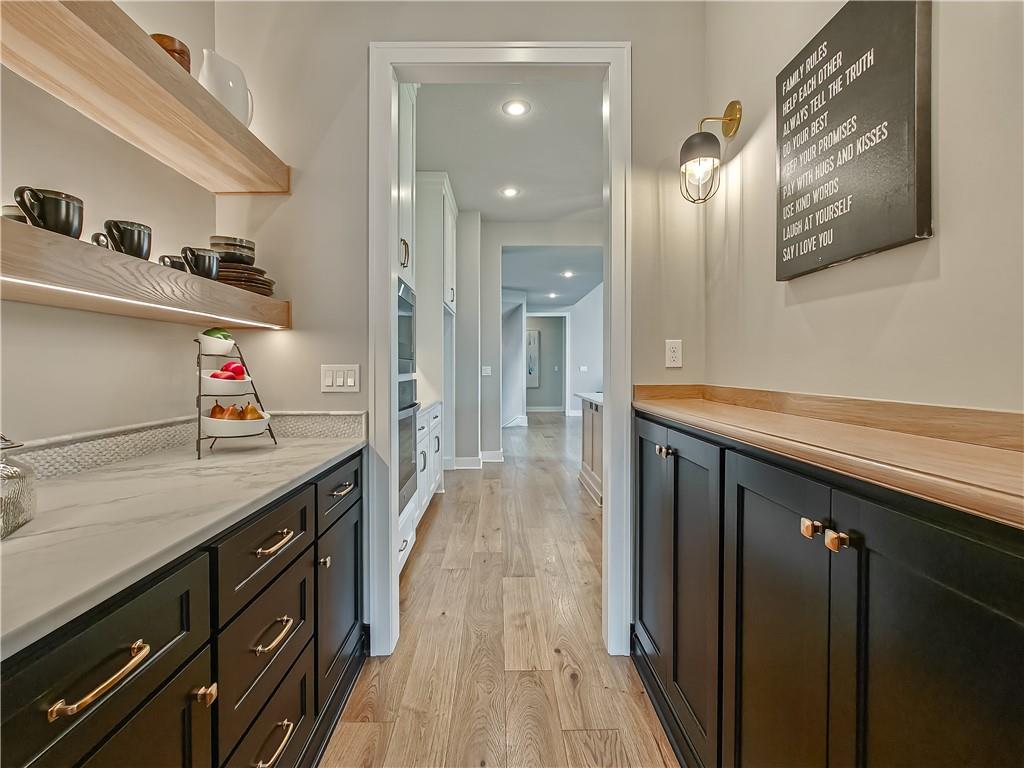 17212 Nieman Road Overland Park, KS 66221 - Photo 40 of 49