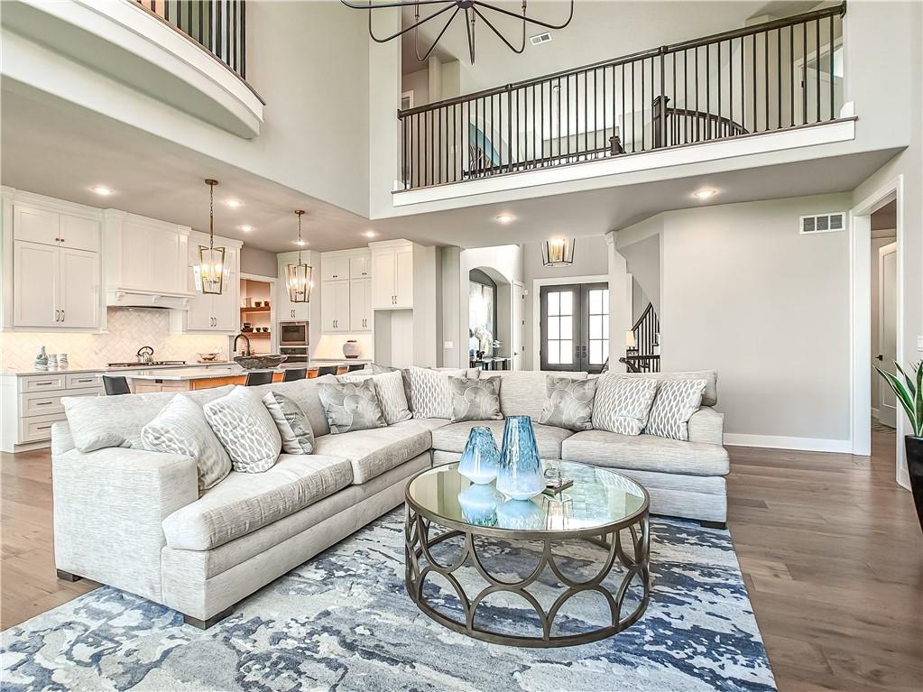 17212 Nieman Road Overland Park, KS 66221 - Photo 9 of 49