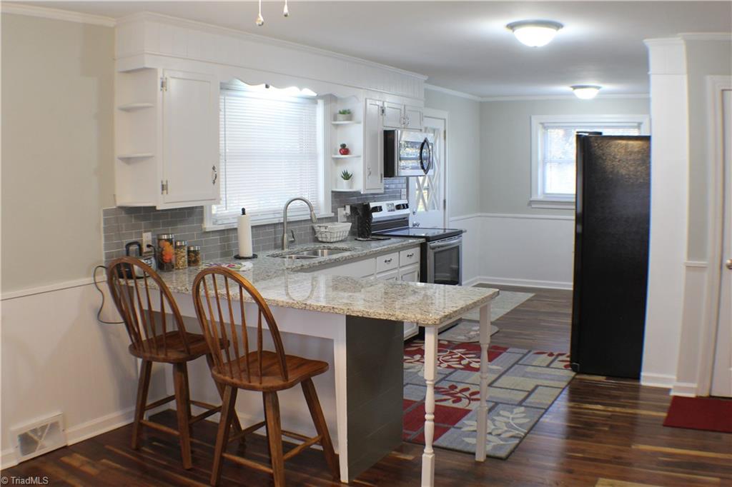 2645 Austin Traphill Road Elkin, NC 28621 - Photo 6 of 22 Gallery Image 6