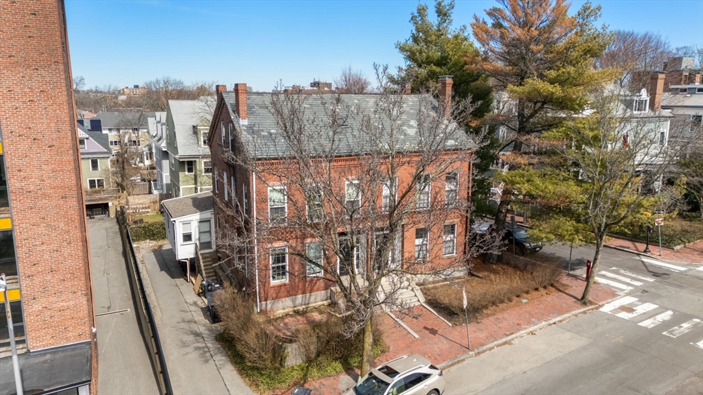 343 Harvard Street Cambridge, MA 02138 - Photo 18 of 41
