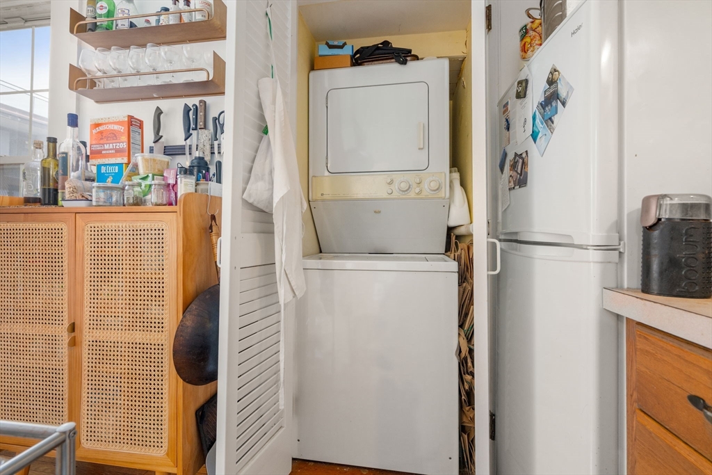 343 Harvard Street Cambridge, MA 02138 - Photo 8 of 41