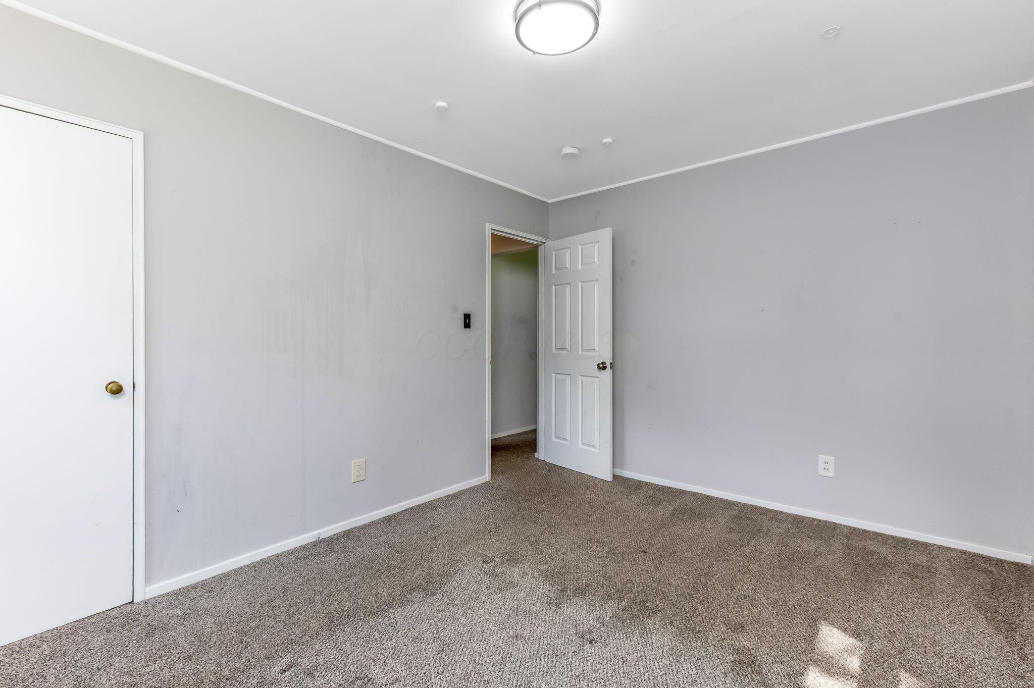 985 Bucknell Road Columbus, OH 43213 - Photo 16 of 34 24-web-or-mls-G02A0794