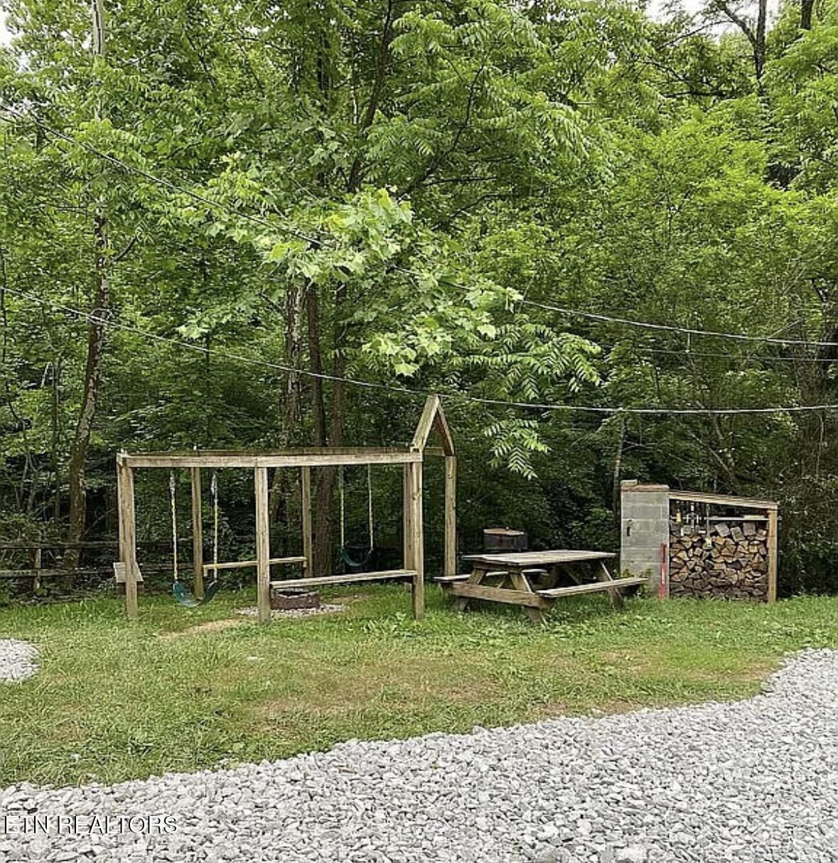 332 Habersham Road Duff, TN 37729 - Photo 5 of 23 IMG_3492