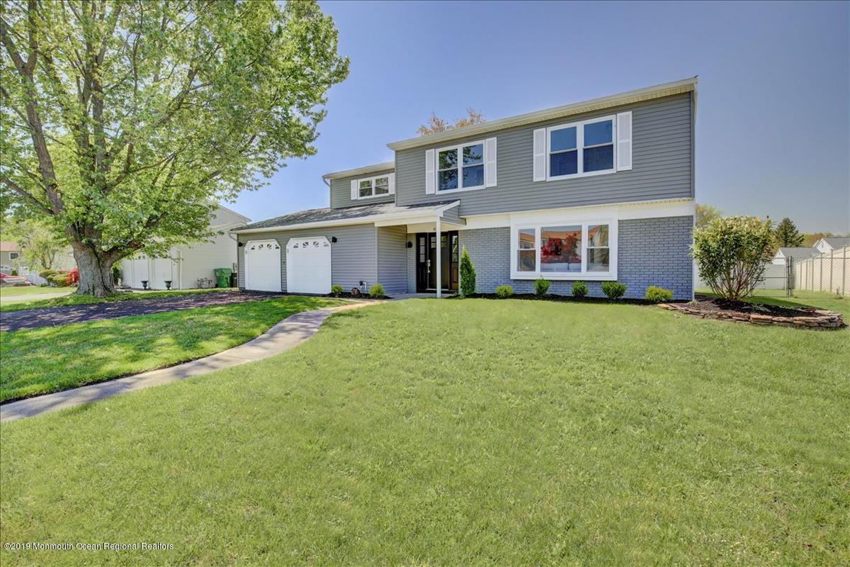 33 Starlight Road Howell, NJ 07731 - Photo 2 of 28 02-Front of Home