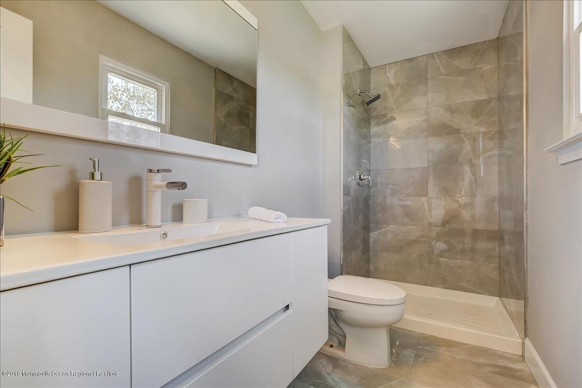 33 Starlight Road Howell, NJ 07731 - Photo 22 of 28 22-JKP_6288_89_90_91_92