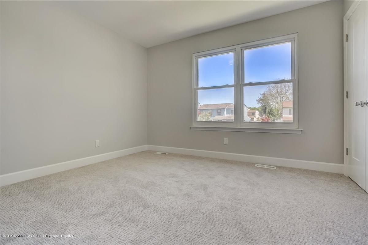 33 Starlight Road Howell, NJ 07731 - Photo 25 of 28 25-JKP_6248_49_50_51_52