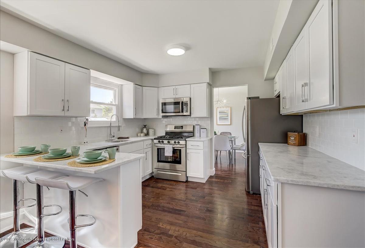 33 Starlight Road Howell, NJ 07731 - Photo 10 of 28 10-JKP_6188_89_90_91_92