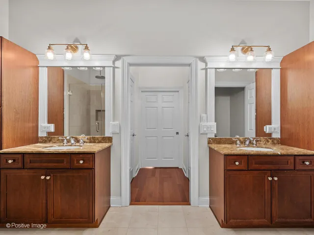 $675,000 | 2222 West Belmont Avenue, Unit 504, Chicago, IL 60618