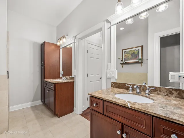 $675,000 | 2222 West Belmont Avenue, Unit 504, Chicago, IL 60618