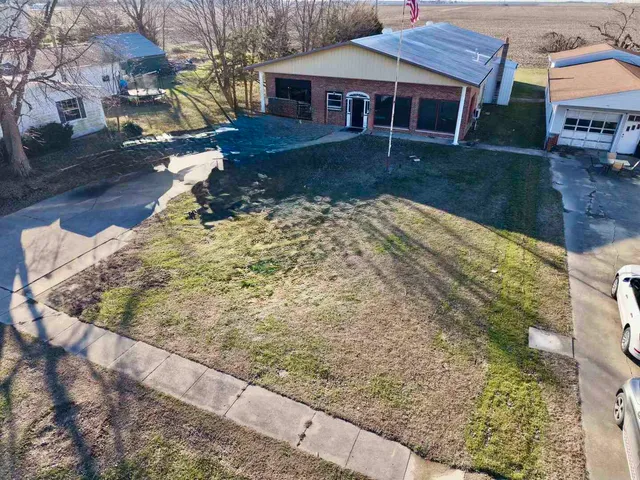 $165,000 | 208 North 10th Street, Altamont, IL 62411