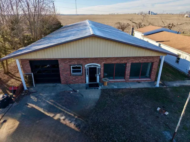 $165,000 | 208 North 10th Street, Altamont, IL 62411