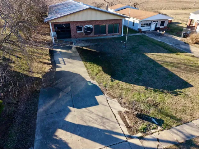 $165,000 | 208 North 10th Street, Altamont, IL 62411