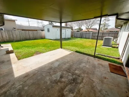 $335,000 | 200 Willow Drive, Gretna, LA 70053