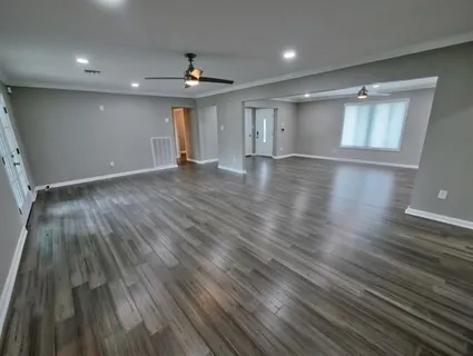 $335,000 | 200 Willow Drive, Gretna, LA 70053