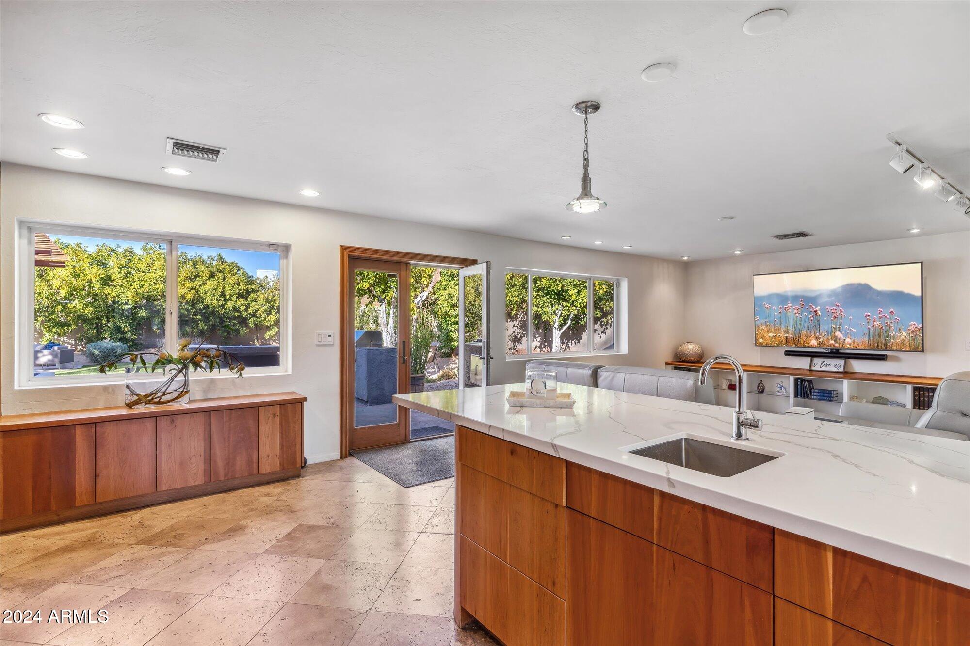 34 West State Avenue Phoenix, AZ 85021 - Photo 17 of 63 19-Kitchen