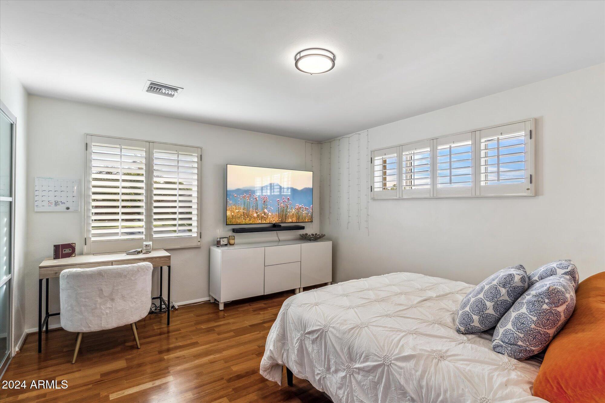 34 West State Avenue Phoenix, AZ 85021 - Photo 28 of 63 30-Bedroom