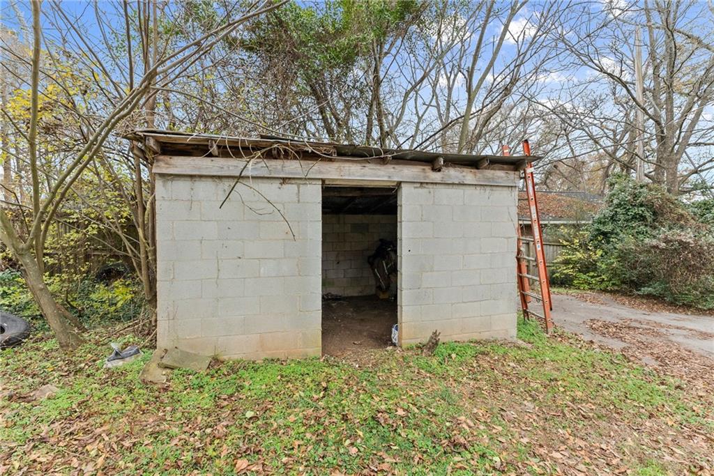 197 Peach Street Commerce, GA 30529 - Photo 30 of 40