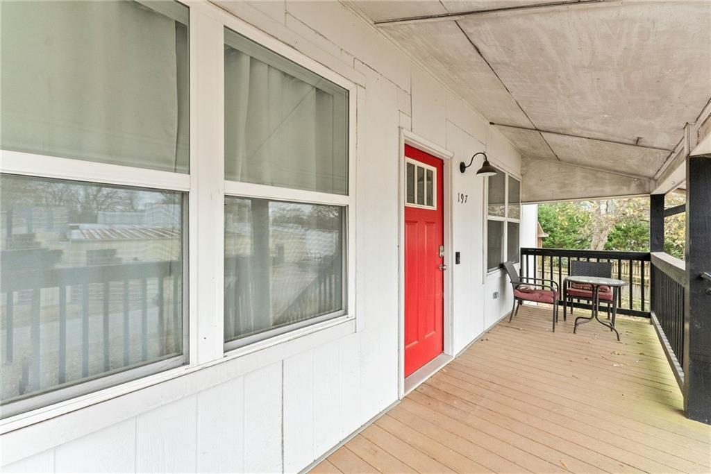 197 Peach Street Commerce, GA 30529 - Photo 6 of 40