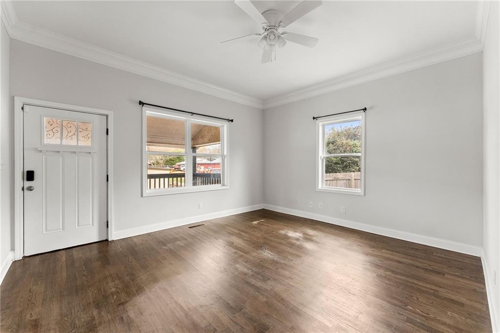 197 Peach Street Commerce, GA 30529 - Photo 9 of 40