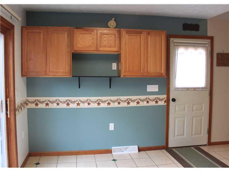 489 Clearfield Road Cabot, PA 16023 - Photo 6 of 18 Kitchen.
