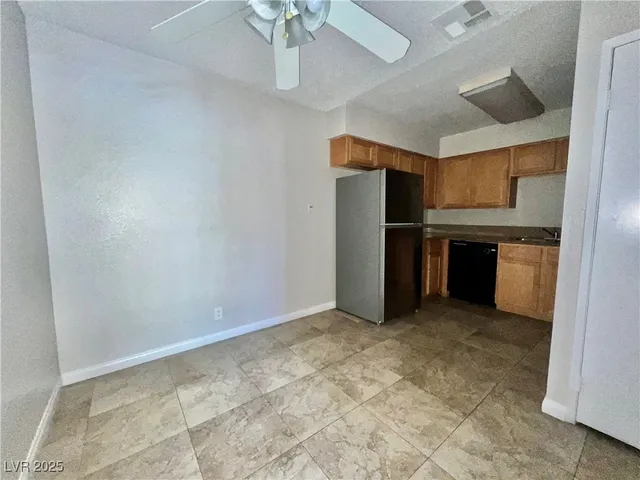$1,000 | 3151 North Soaring Gulls Drive, Unit 1150, Las Vegas, NV 89128