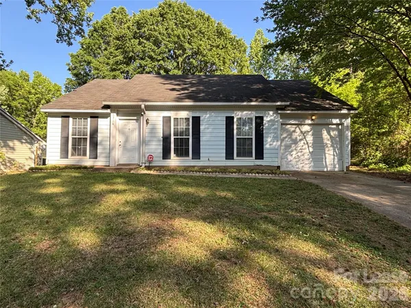 $1,600 | 6714 Marston Court, Charlotte, NC 28215