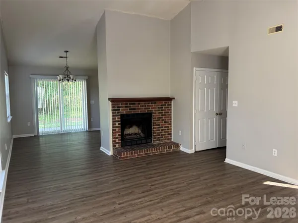 $1,600 | 6714 Marston Court, Charlotte, NC 28215