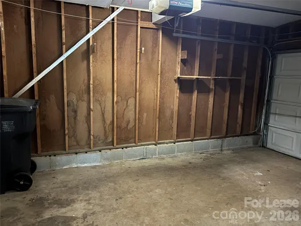 $1,600 | 6714 Marston Court, Charlotte, NC 28215