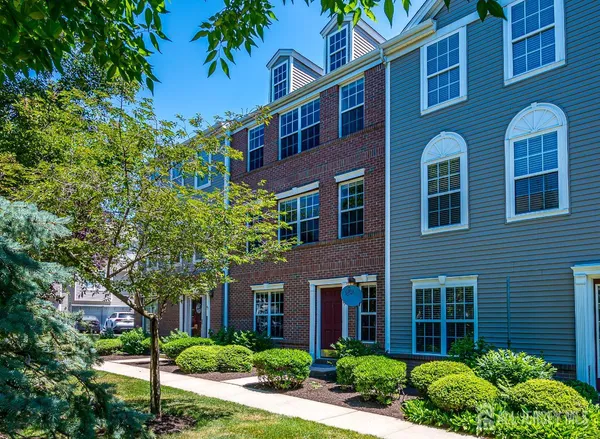 $530,000 | 41 Rojewski Way, Parlin, NJ 08859