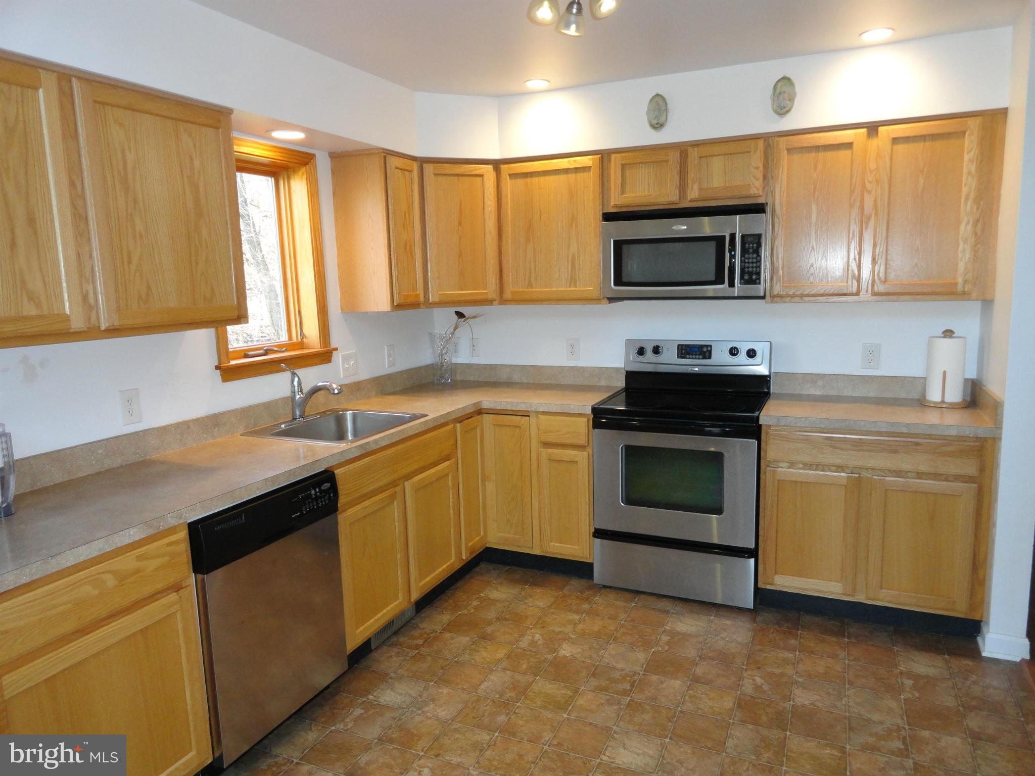 14502 Ridenour Road Smithsburg, MD 21783 - Photo 7 of 19 Kitchen
