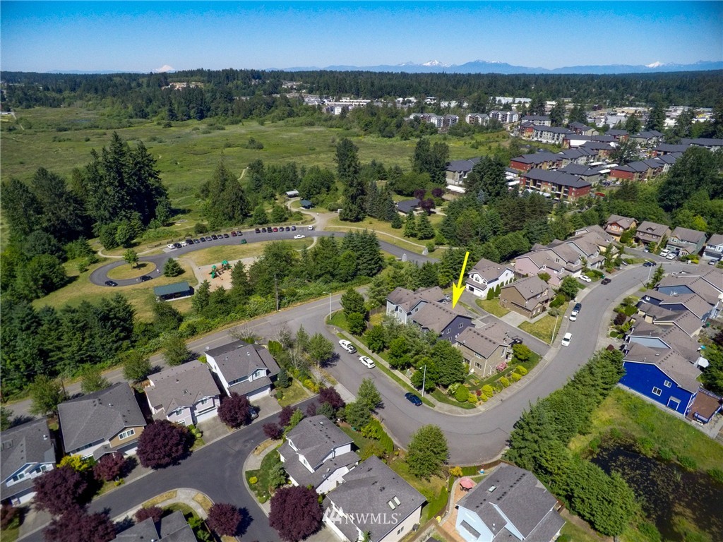 907 183rd Place Southeast Bothell, WA 98012 - Photo 2 of 25