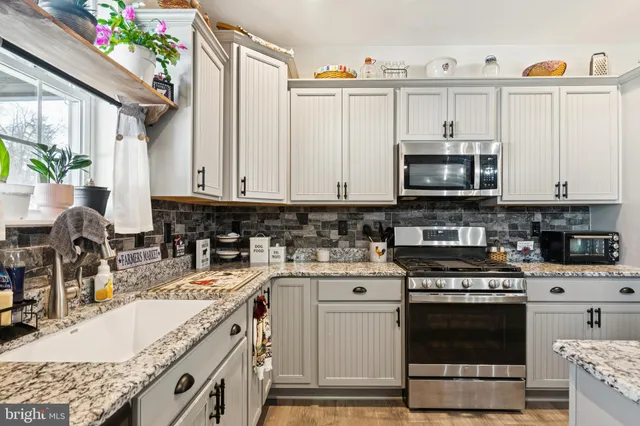 $429,900 | 2624 Village Road, Dover, PA 17315