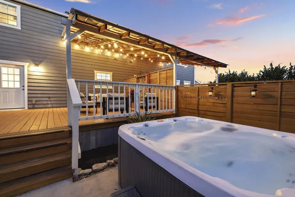 $1,250,000 | 124 Madrona Drive, Kerrville, TX 78028