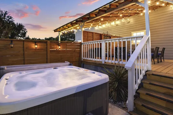 $1,250,000 | 124 Madrona Drive, Kerrville, TX 78028