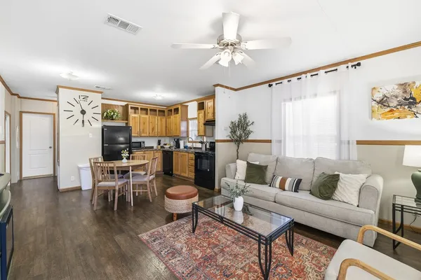 $1,250,000 | 124 Madrona Drive, Kerrville, TX 78028