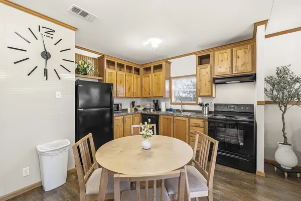 $1,250,000 | 124 Madrona Drive, Kerrville, TX 78028
