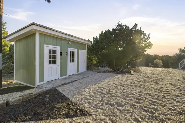 $1,250,000 | 124 Madrona Drive, Kerrville, TX 78028