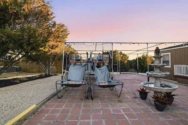 $1,250,000 | 124 Madrona Drive, Kerrville, TX 78028