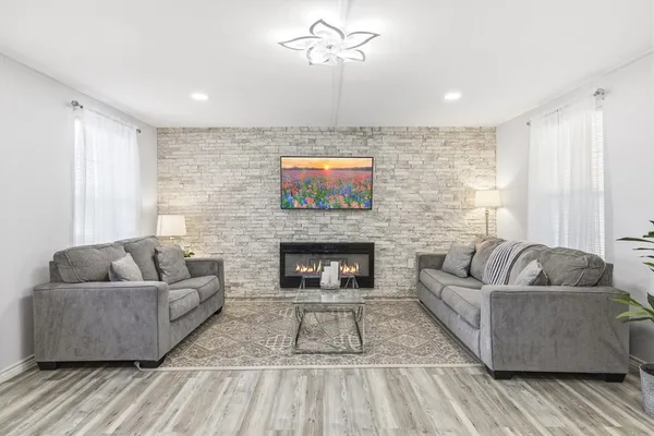 $1,250,000 | 124 Madrona Drive, Kerrville, TX 78028