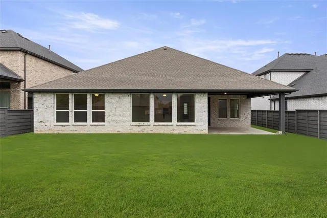 $3,000 | 653 Begonia Way, Aubrey, TX 76227