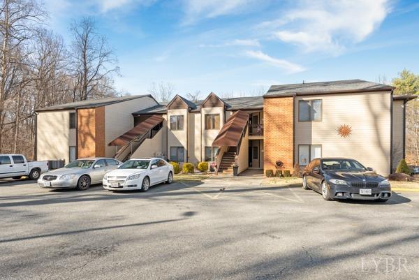 203 Manor Drive Forest, VA 24551 - Photo 3 of 24