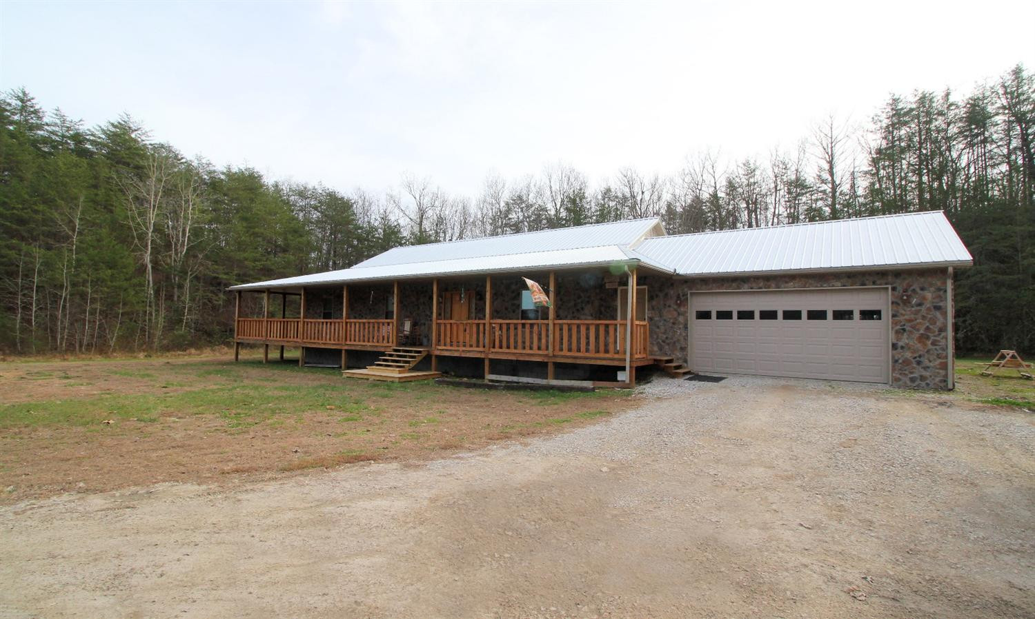 1069 Sally Branch Road London, KY 40741 - Photo 17 of 55 Photo 17
