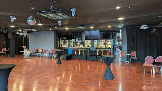 $420,000 | 2040 Westlake Avenue North, Unit 17, Seattle, WA 98109