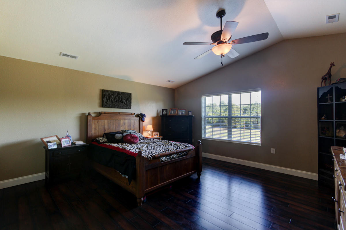 1821 Lynn Road Philadelphia, TN 37846 - Photo 17 of 38 + Perceptions (13)
