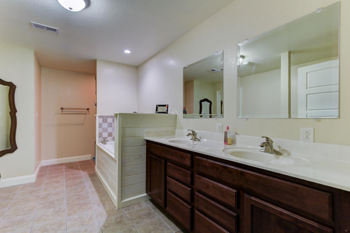 1821 Lynn Road Philadelphia, TN 37846 - Photo 18 of 38 + Perceptions (14)