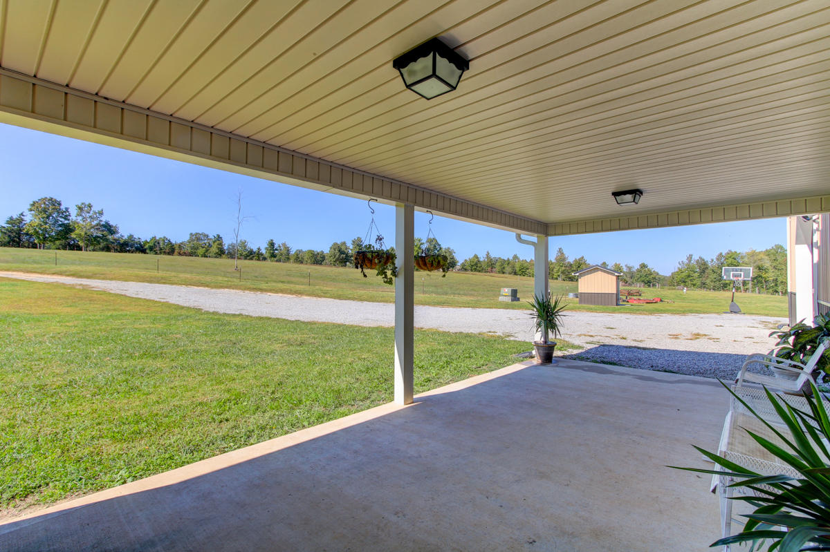 1821 Lynn Road Philadelphia, TN 37846 - Photo 37 of 38 + Perceptions (34)