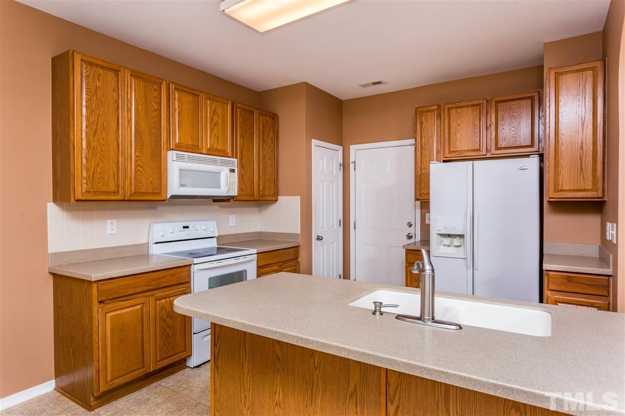 8403 Stoneyard Place Raleigh, NC 27613 - Photo 8 of 21
